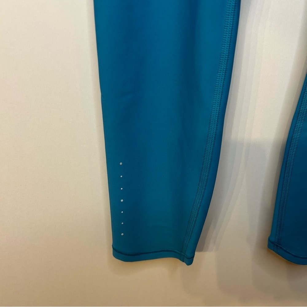 *NWT* Athleta Pacesetter 7/8 Tights in Teal Blue, Size XS Leggings - Picture 9 of 16